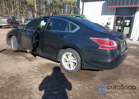 2013 Nissan Altima 2.5 Sv z USA, uszkodzony, nr VIN 1N4AL3AP3DN462575